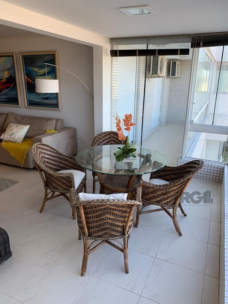 Cobertura à venda com 2 quartos, 207m² - Foto 4