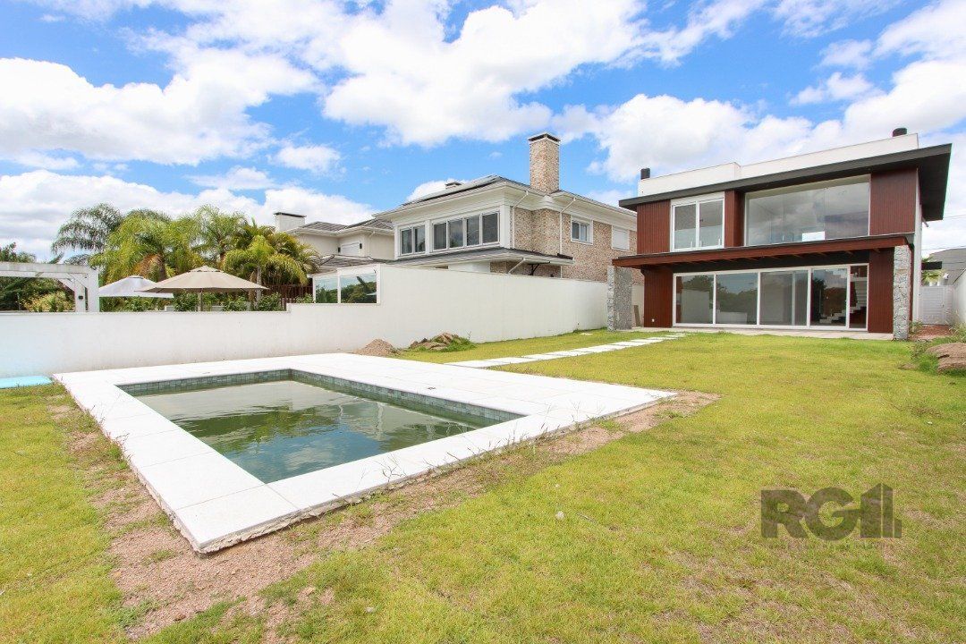 Casa de Condomínio à venda com 4 quartos, 300m² - Foto 27