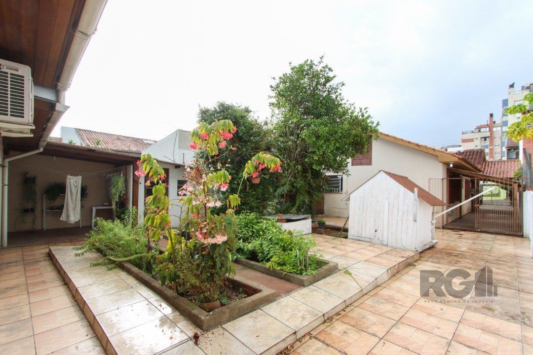 Casa à venda com 4 quartos, 200m² - Foto 39