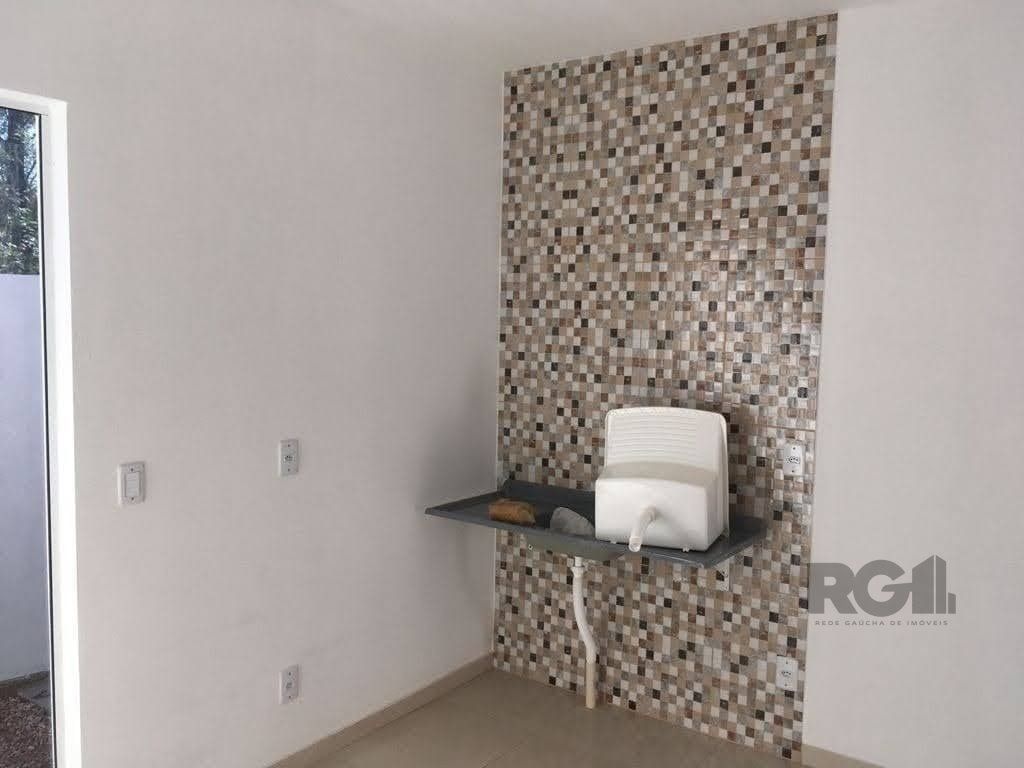 Casa à venda com 2 quartos, 68m² - Foto 8