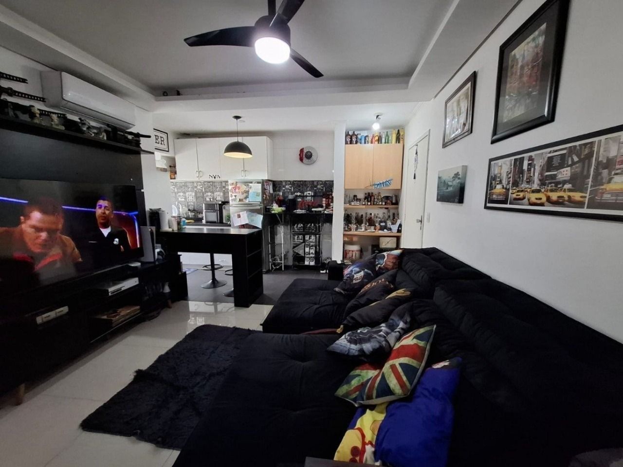 Apartamento com 2 quartos à venda no bairro Jardim do Salso, Porto Alegre