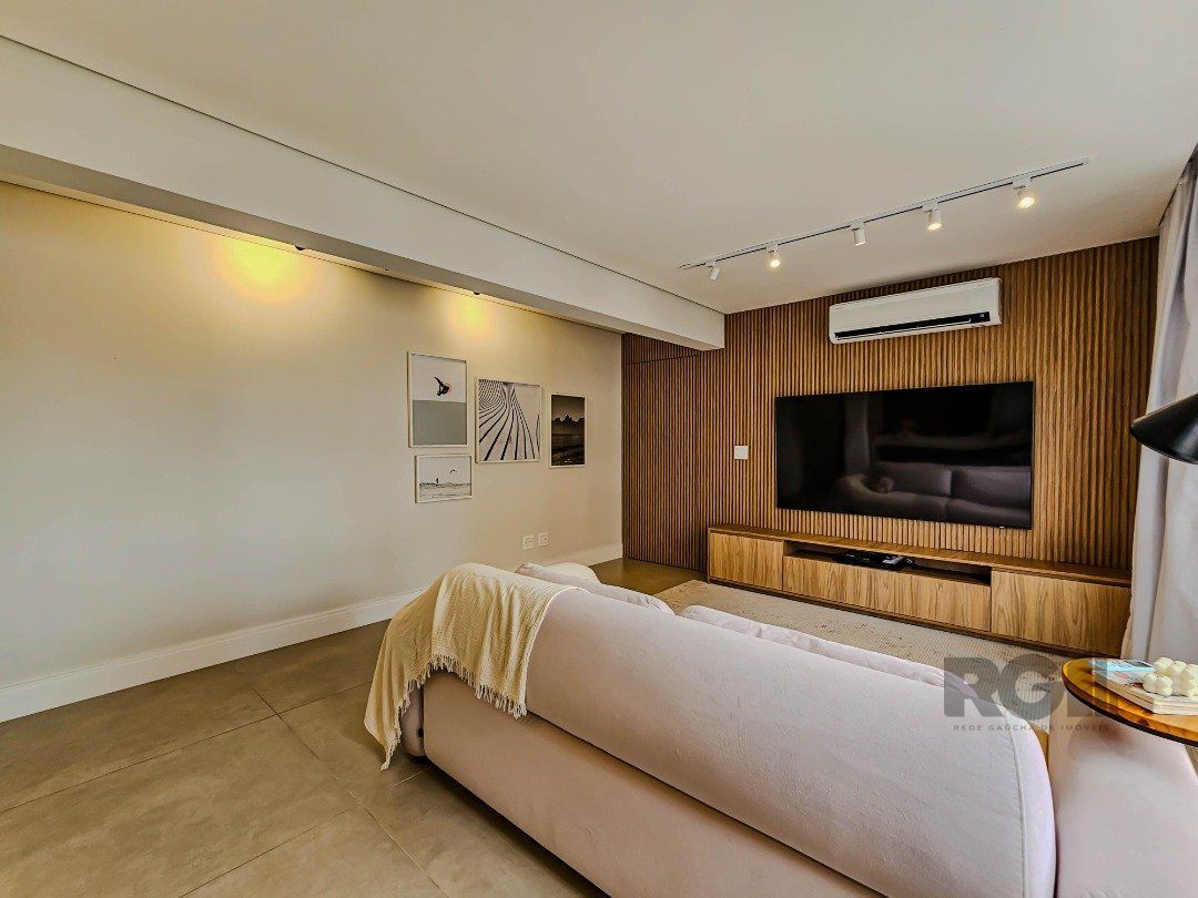 Apartamento à venda com 2 quartos, 87m² - Foto 2