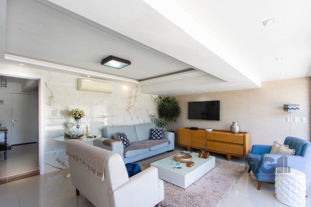 Casa à venda com 4 quartos, 280m² - Foto 1