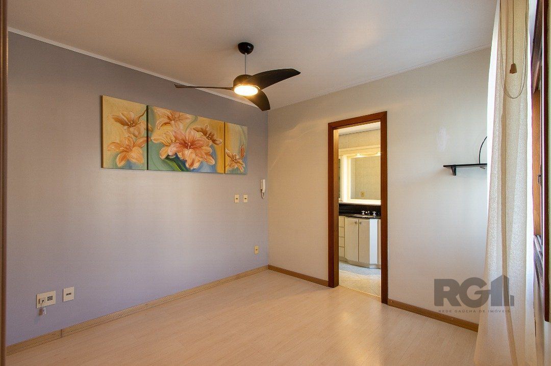 Casa de Condomínio à venda com 4 quartos, 216m² - Foto 31