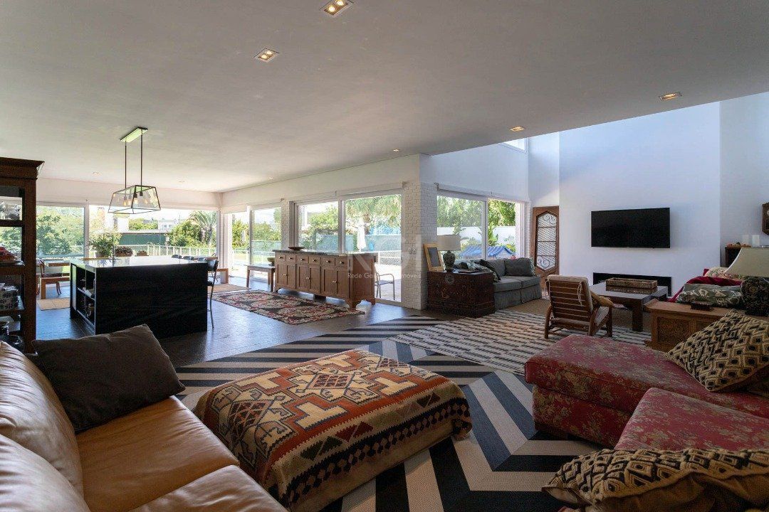 Casa de Condomínio à venda com 5 quartos, 403m² - Foto 6