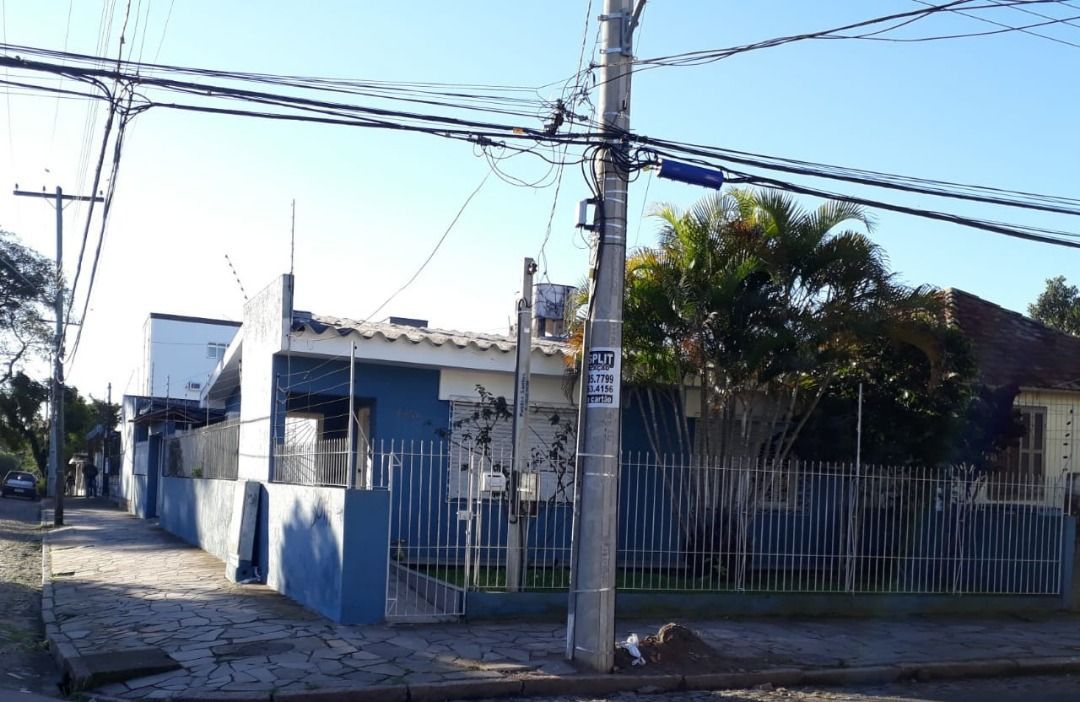 Casa à venda com 4 quartos, 149m² - Foto 1