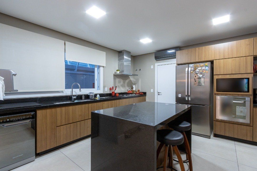 Casa de Condomínio à venda com 3 quartos, 395m² - Foto 17