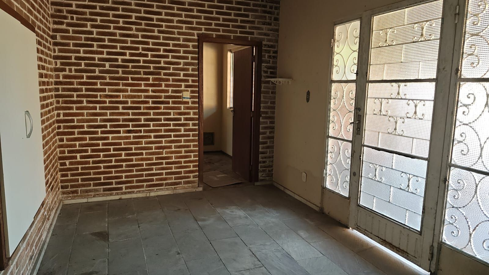 Casa à venda com 3 quartos, 99m² - Foto 12