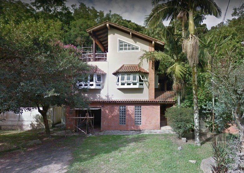 Casa à venda com 2 quartos, 170m² - Foto 2