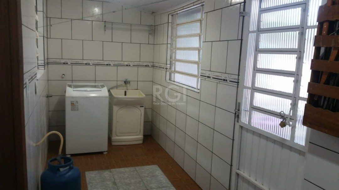 Casa à venda com 3 quartos, 70m² - Foto 7