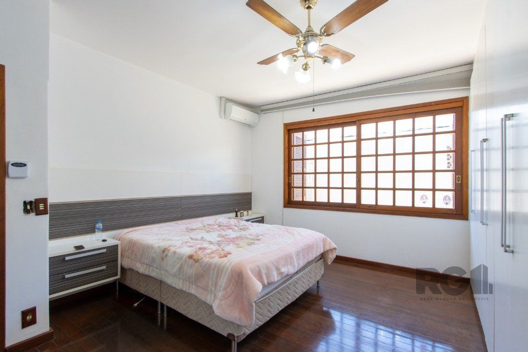 Casa à venda com 3 quartos, 222m² - Foto 32