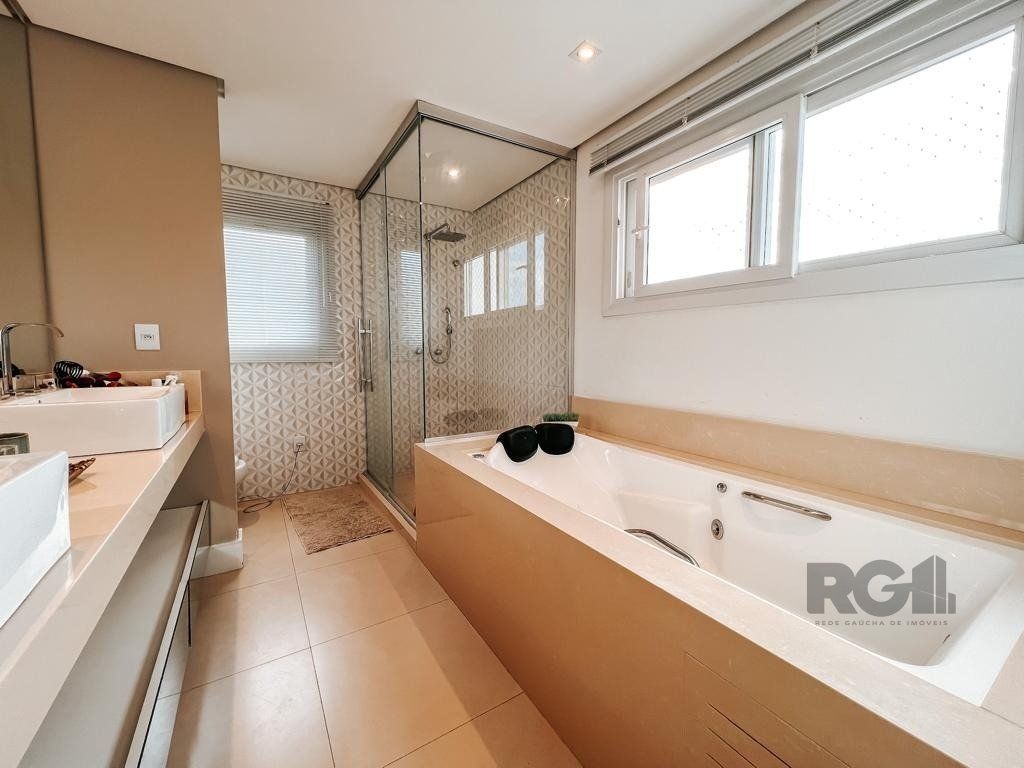 Casa de Condomínio à venda com 3 quartos, 242m² - Foto 36