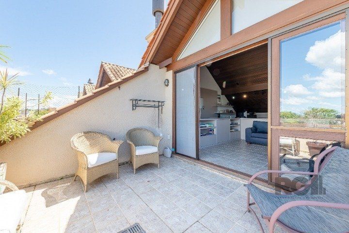 Casa de Condomínio à venda com 3 quartos, 219m² - Foto 8