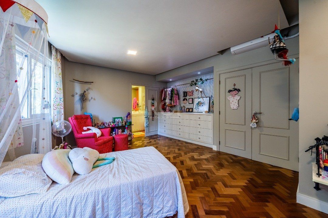 Casa à venda com 3 quartos, 300m² - Foto 31