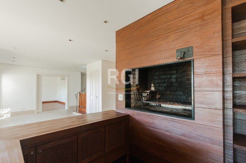 Casa de Condomínio à venda com 4 quartos, 322m² - Foto 6