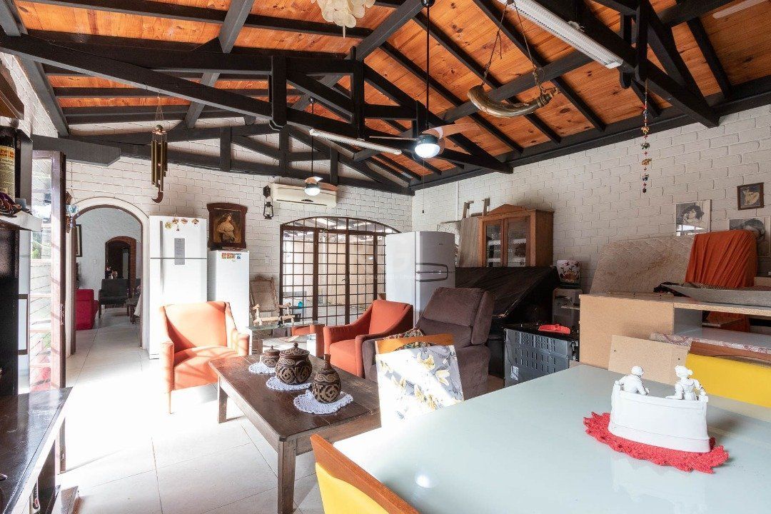 Casa à venda com 3 quartos, 380m² - Foto 11
