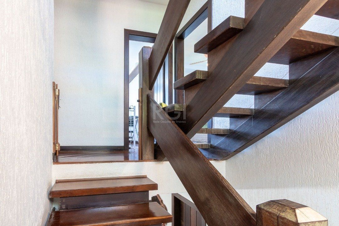 Casa de Condomínio à venda com 4 quartos, 331m² - Foto 23