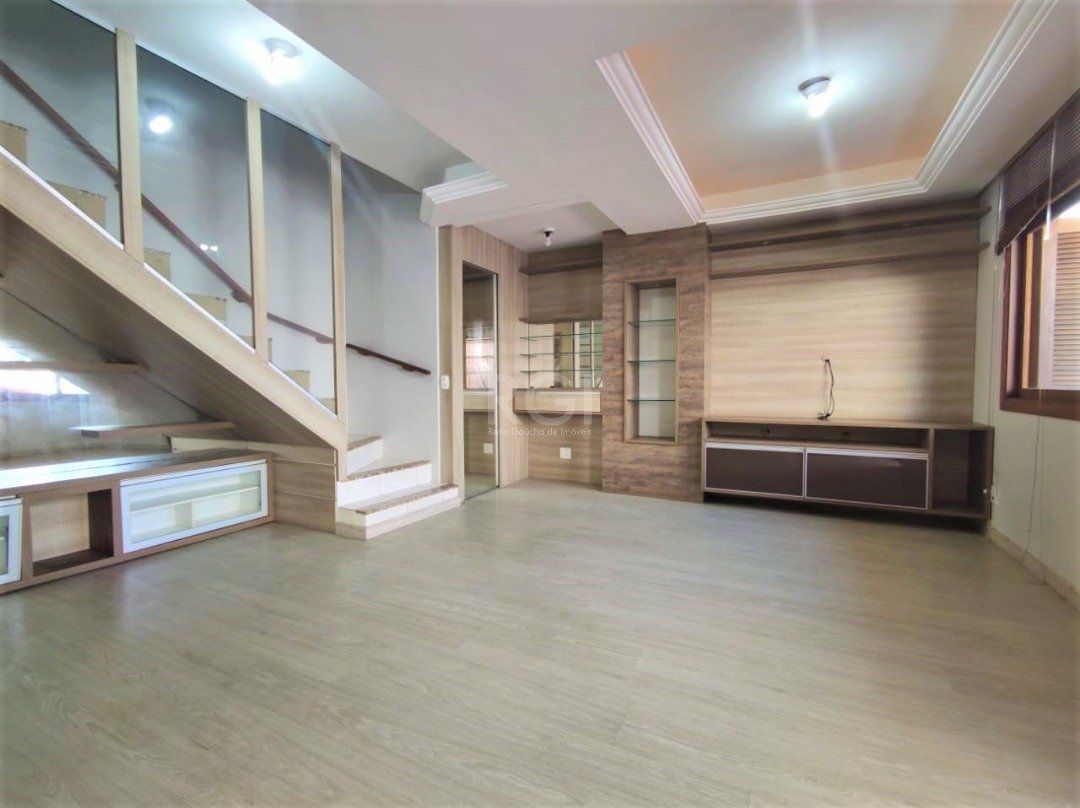 Casa Condominio para Venda - 145m², 3 dormitórios, sendo 1 suites, 2 vagas - Tristeza
