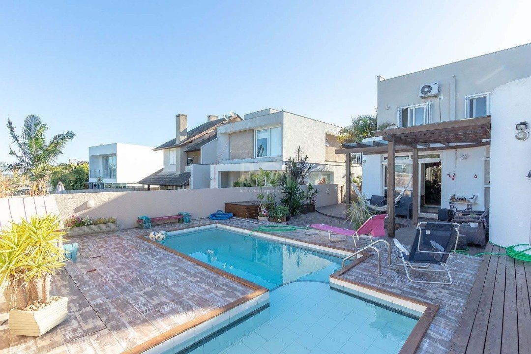 Casa, 4 quartos, 173 m² - Foto 1