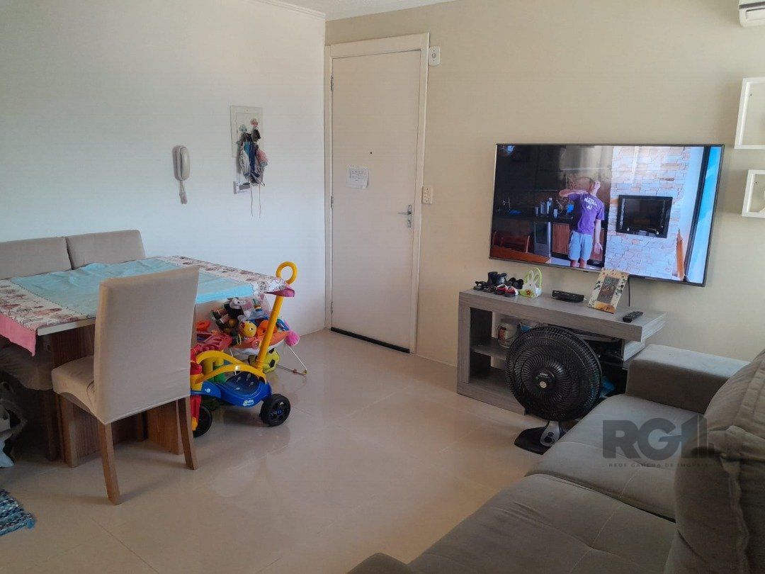 Apartamento à venda com 43m², 2 quartos, 1 vaga no bairro Vila Nova em Porto Alegre