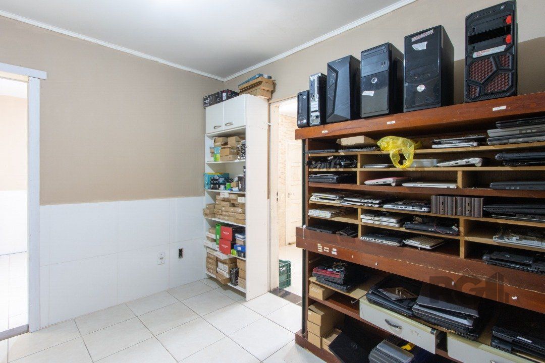 Casa à venda com 6 quartos, 288m² - Foto 29