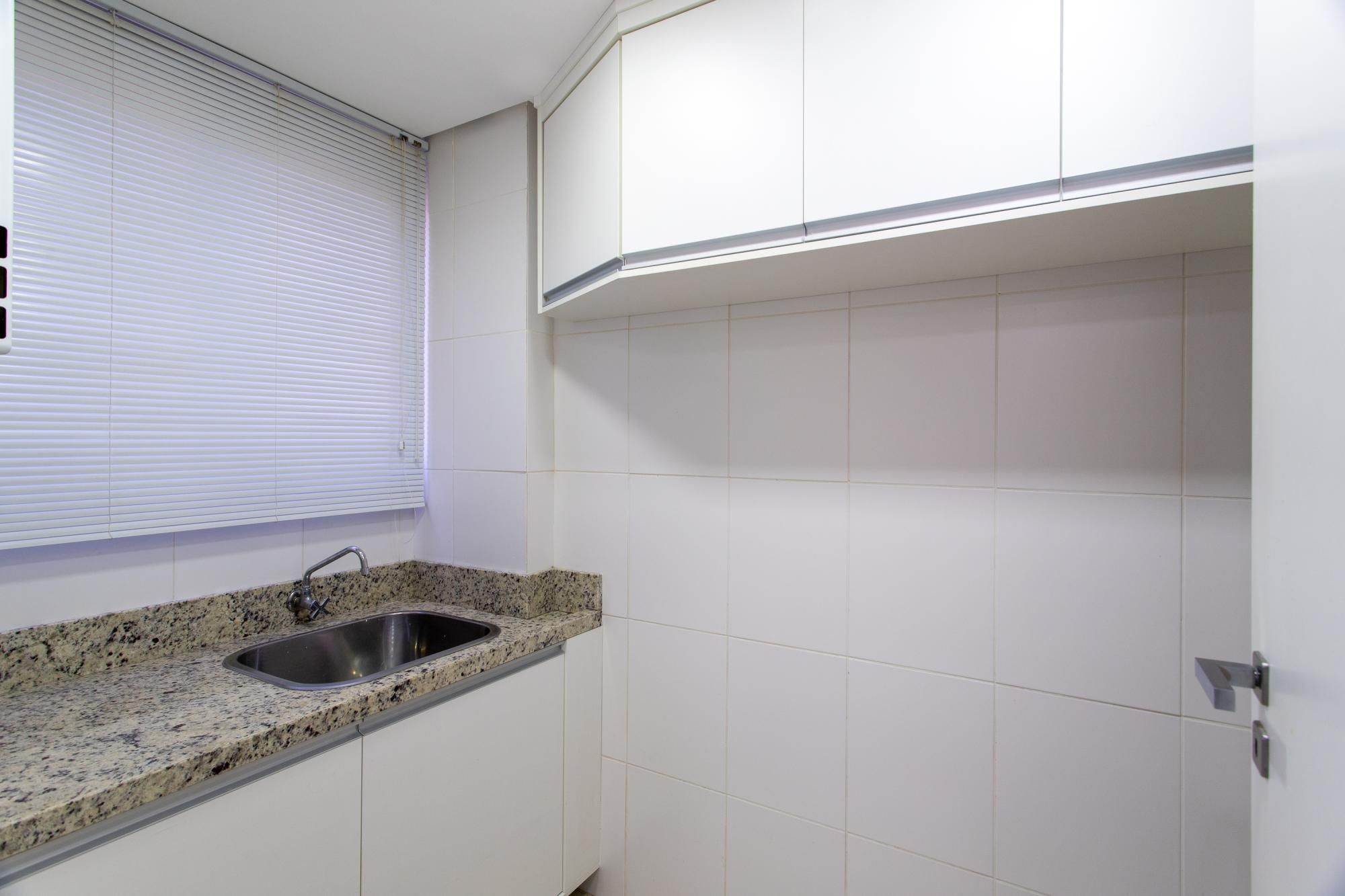 Apartamento à venda com 3 quartos, 107m² - Foto 19