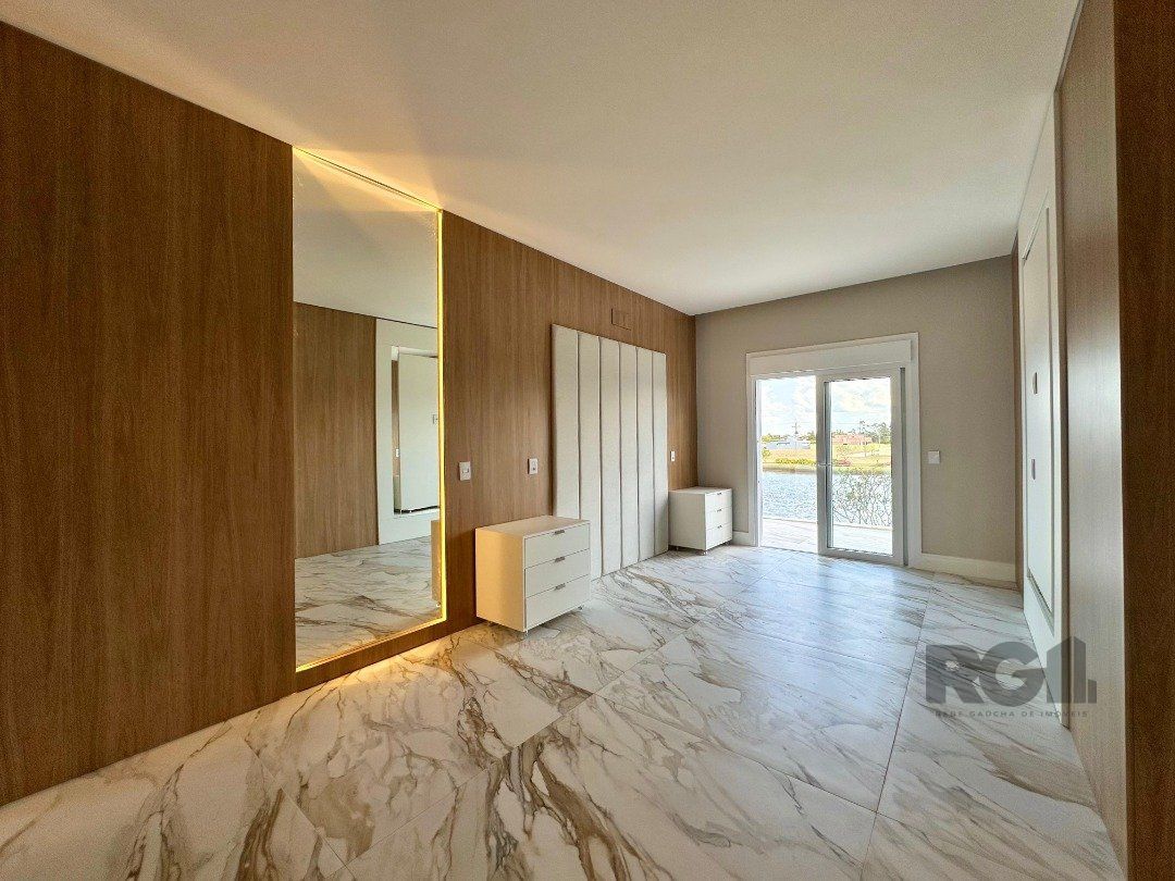 Casa de Condomínio à venda com 4 quartos, 330m² - Foto 20