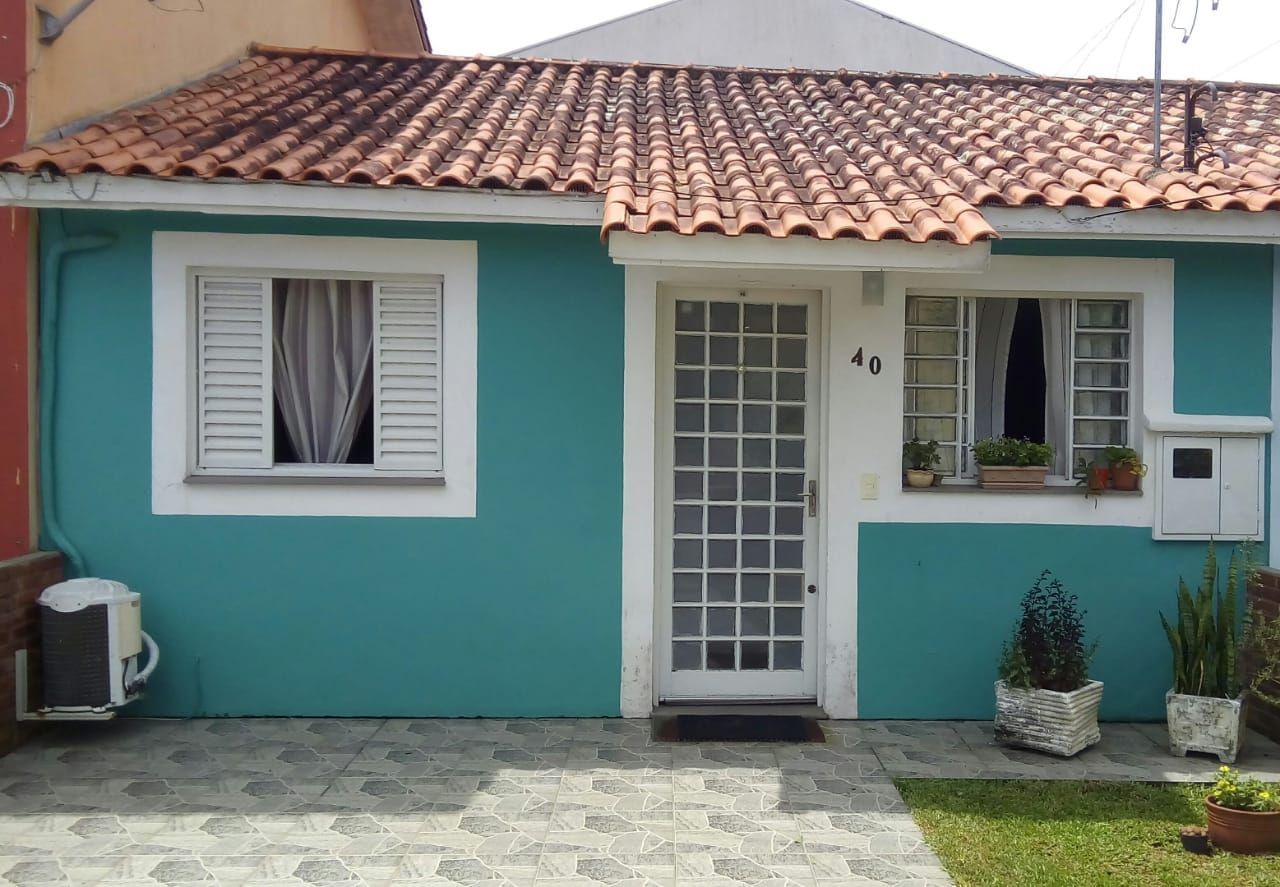 Casa de Condomínio, 2 dormitórios no bairro Hípica em Porto Alegre para Comprar