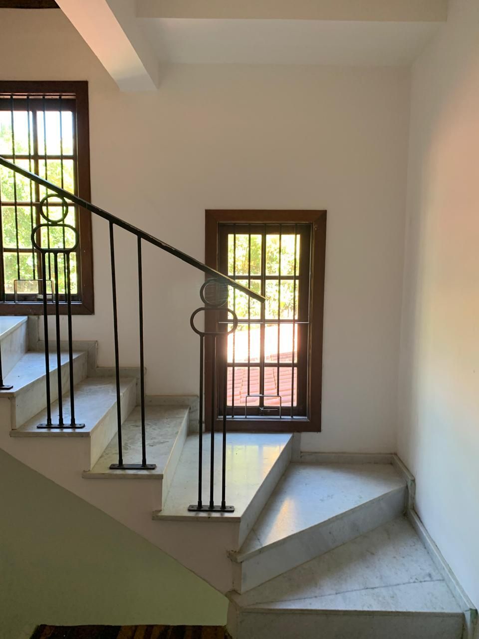 PRÉDIO COM 2 APARTAMENTOS  COM 1 E 2 DORMITÓRIOS - BAIRRO NONOAI