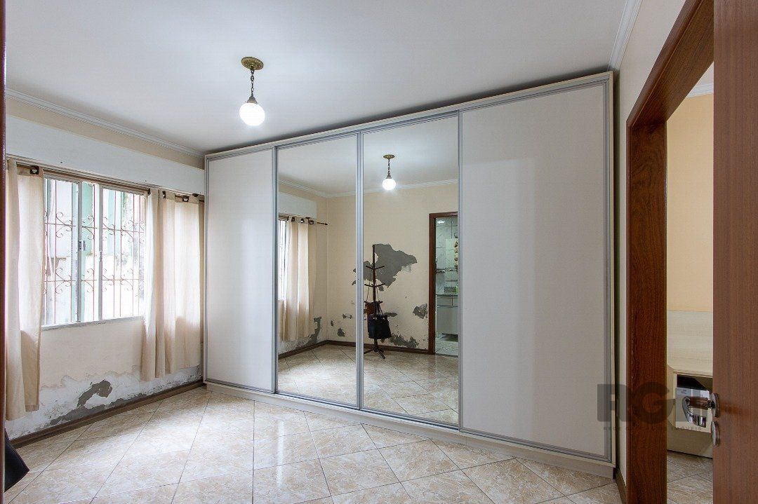 Casa à venda com 3 quartos, 250m² - Foto 8