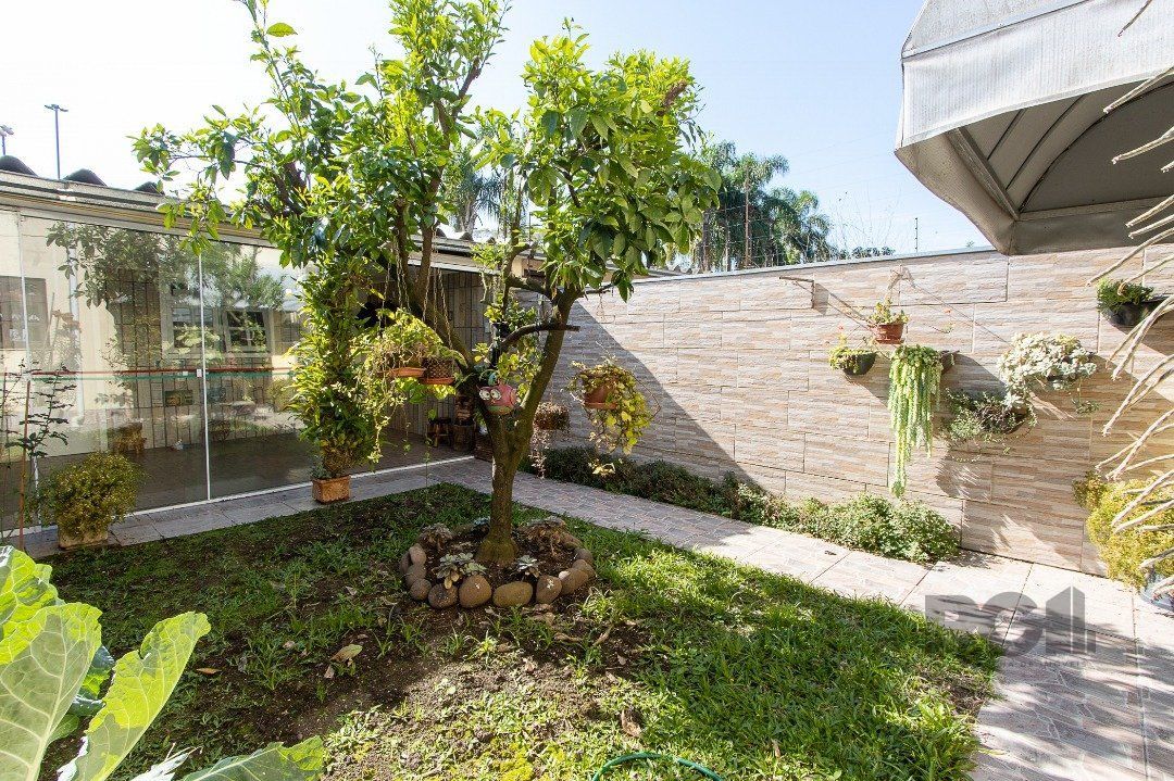 Casa à venda com 3 quartos, 202m² - Foto 17