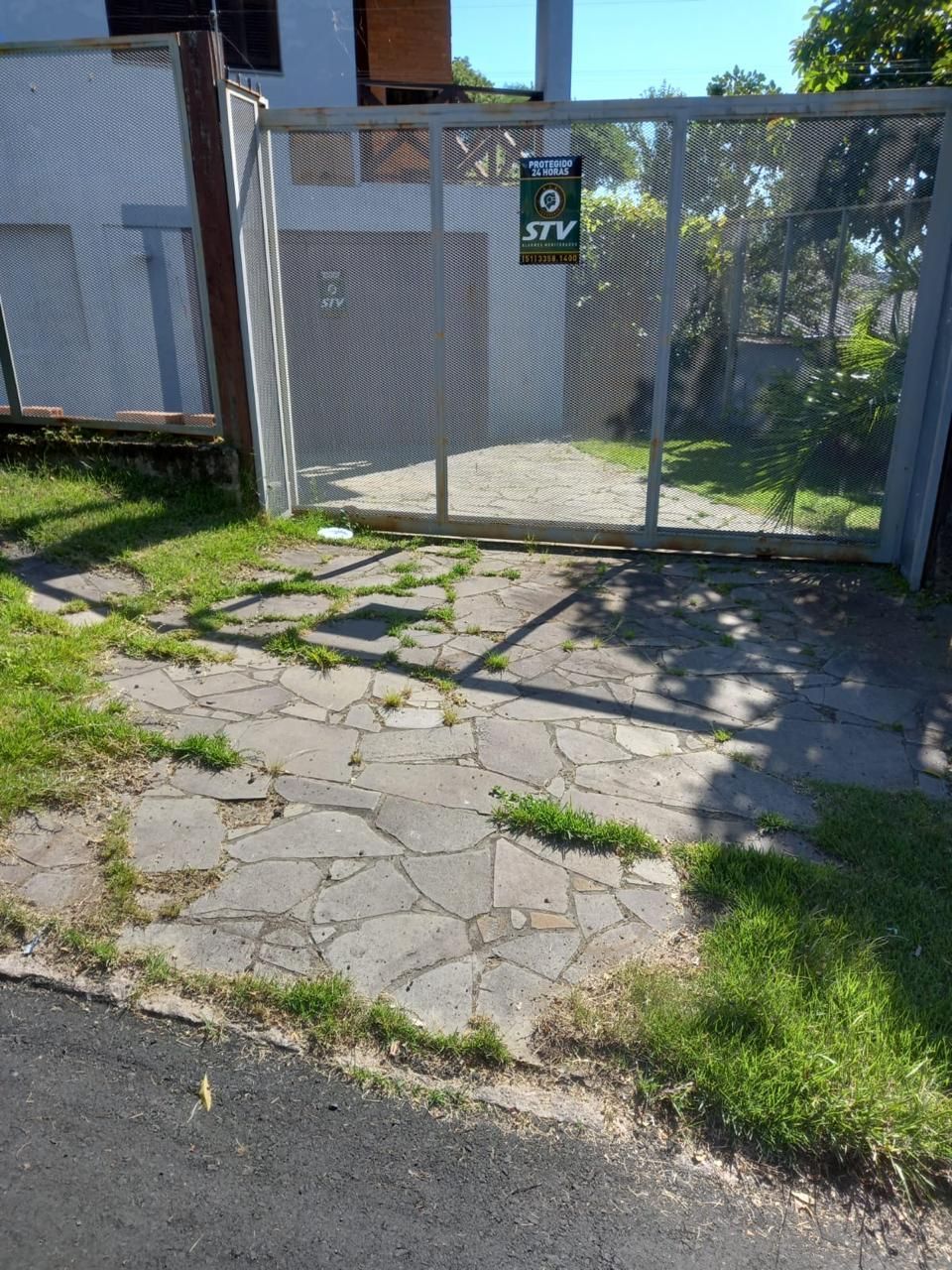 Casa com 6 quartos à venda  bairro Espírito Santo, Porto Alegre.