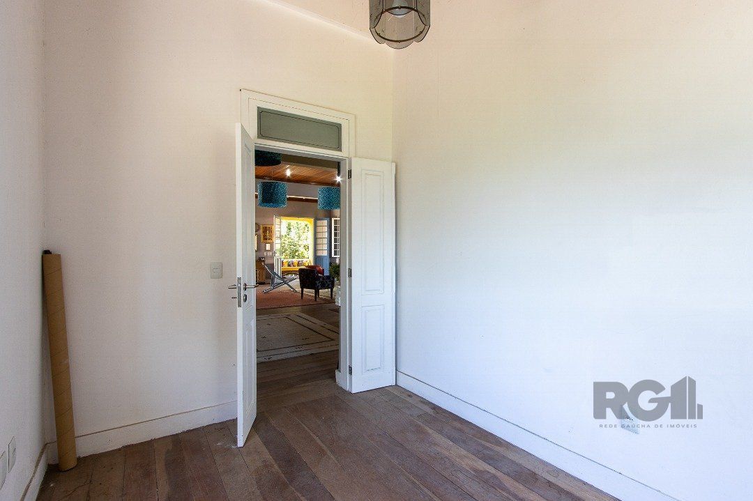 Casa à venda com 3 quartos, 239m² - Foto 16