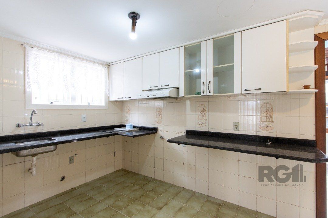 Casa à venda com 4 quartos, 256m² - Foto 18