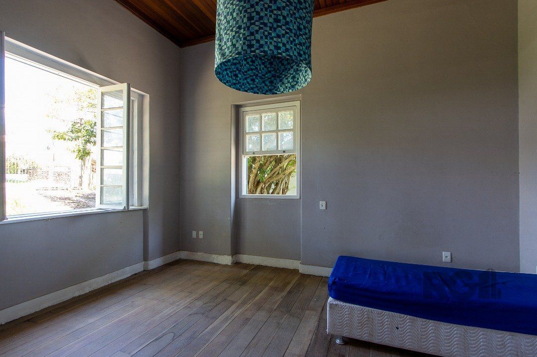 Casa à venda com 3 quartos, 239m² - Foto 11