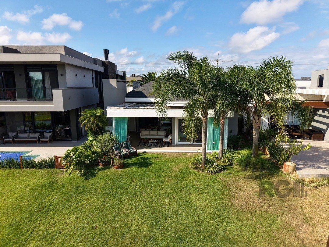 Casa de Condomínio à venda com 3 quartos, 210m² - Foto 26