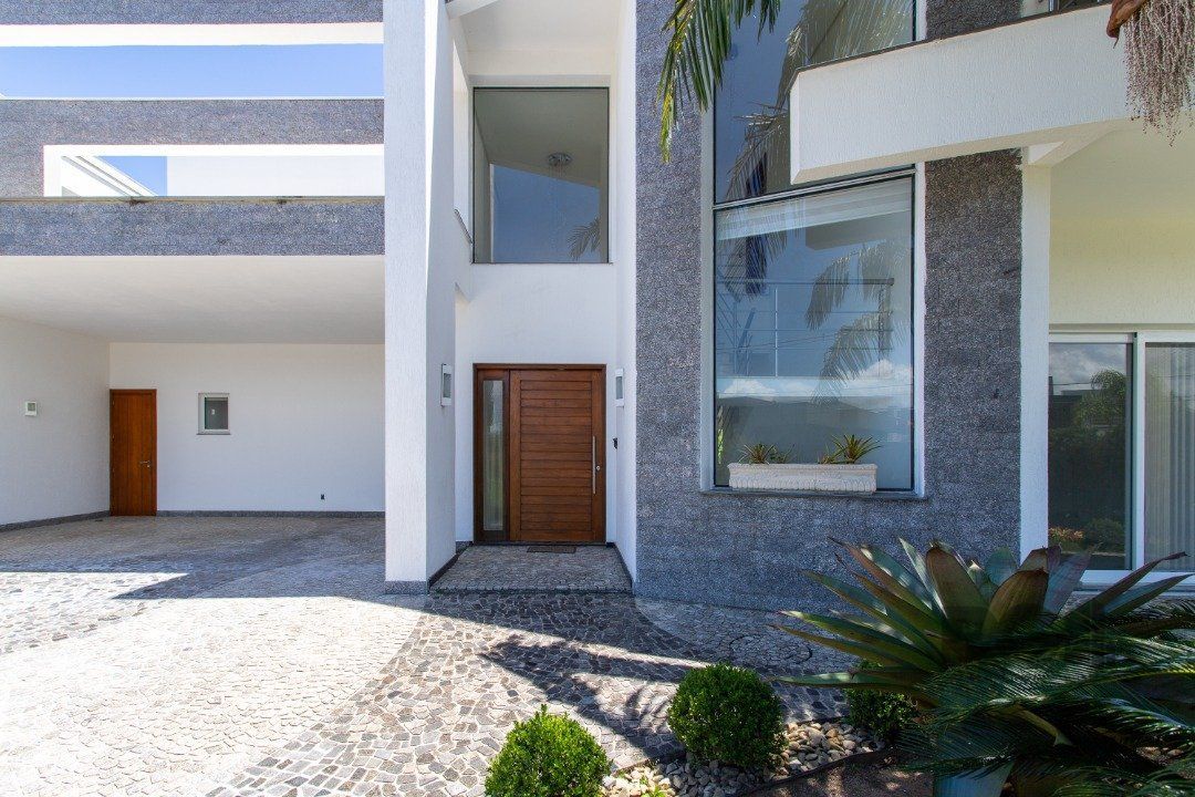Casa de Condomínio à venda com 3 quartos, 450m² - Foto 3