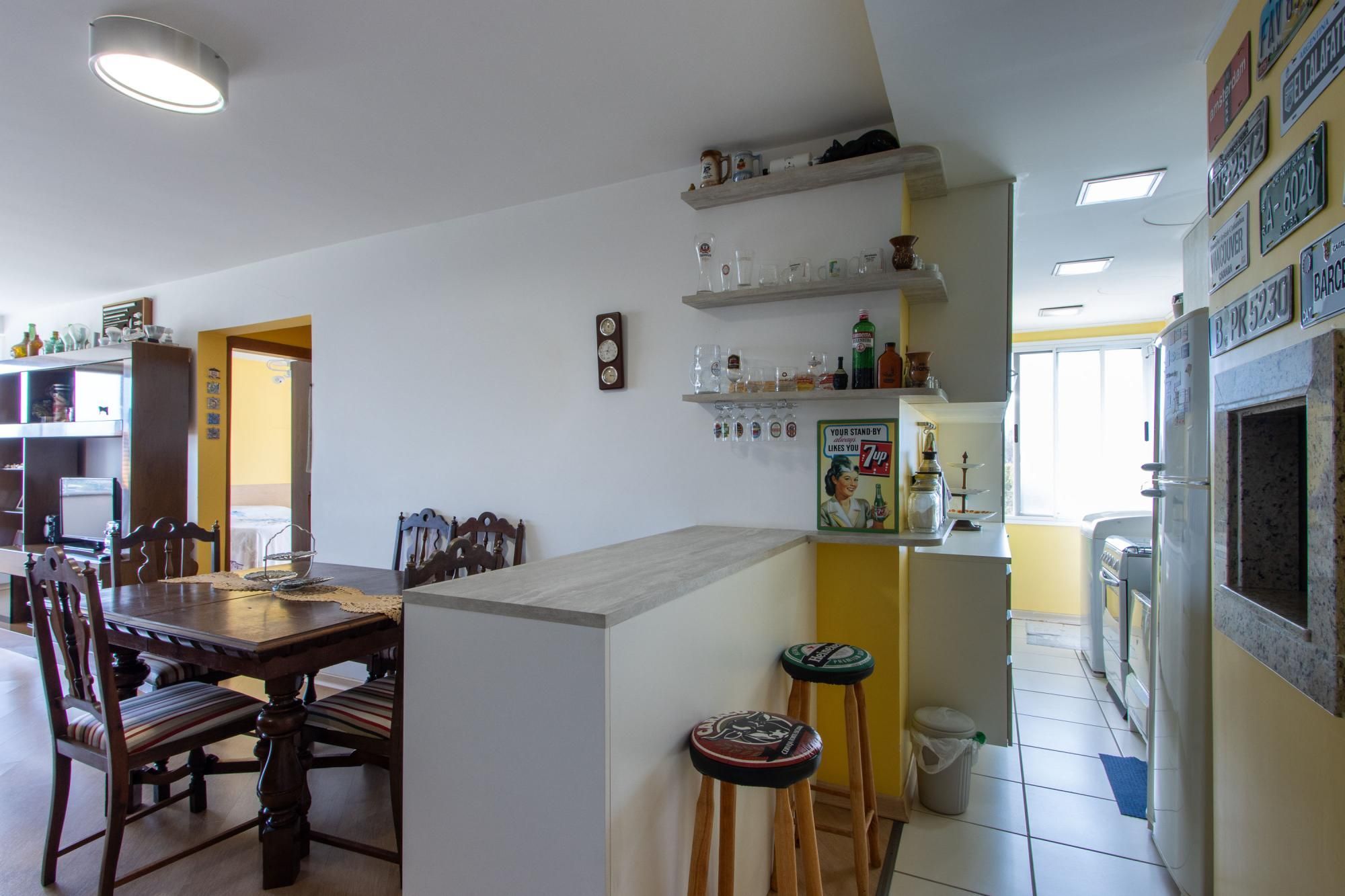 Apartamento à venda com 2 quartos, 67m² - Foto 3