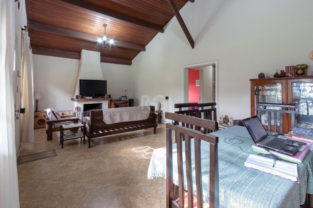 Casa à venda com 4 quartos, 379m² - Foto 4