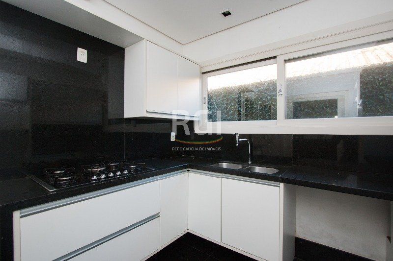 Casa de Condomínio à venda com 4 quartos, 322m² - Foto 13