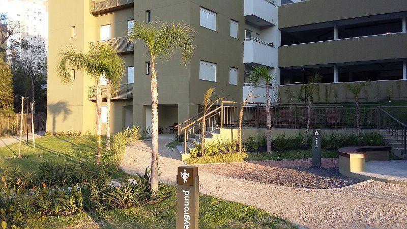 Apartamento à venda com 3 quartos, 105m² - Foto 1