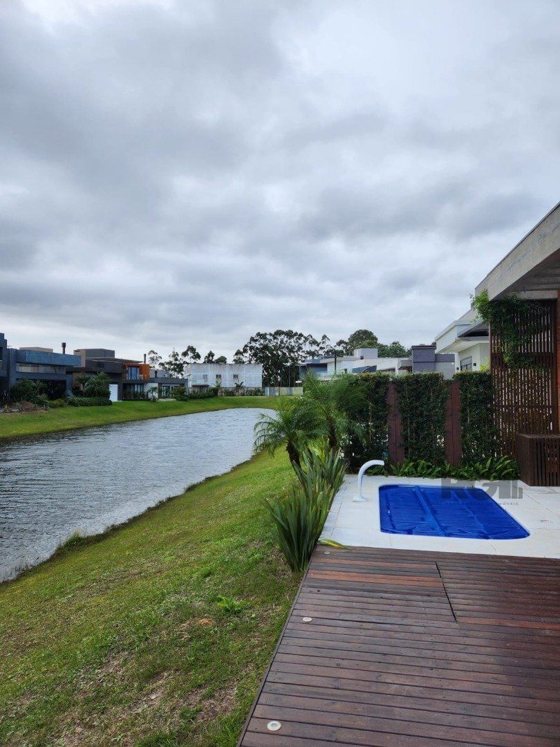 Casa de Condomínio à venda com 4 quartos, 224m² - Foto 20