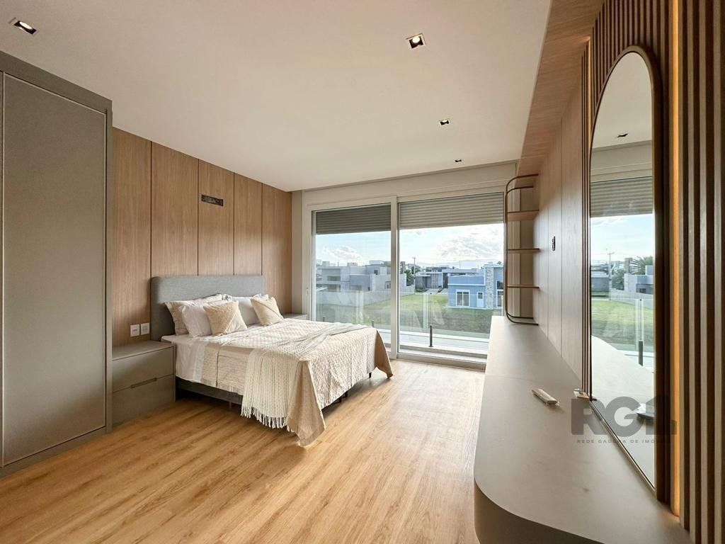 Casa de Condomínio à venda com 4 quartos, 275m² - Foto 31