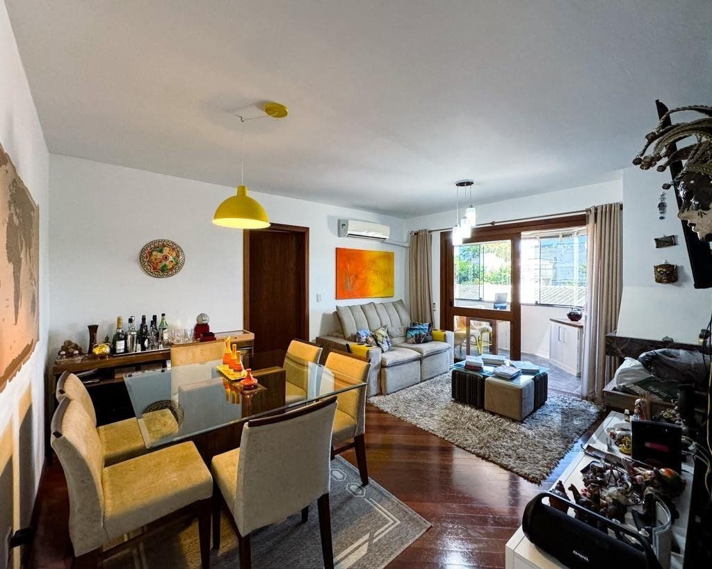 Apartamento à venda com 2 quartos, 72m² - Foto 2