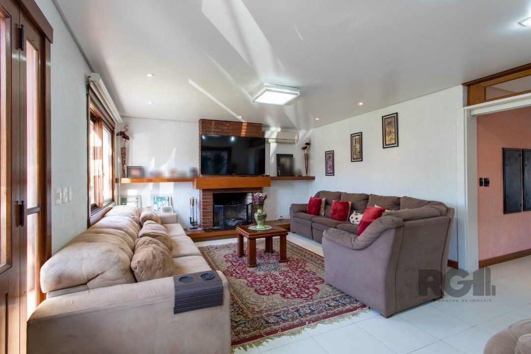 Casa de Condomínio à venda com 4 quartos, 226m² - Foto 5