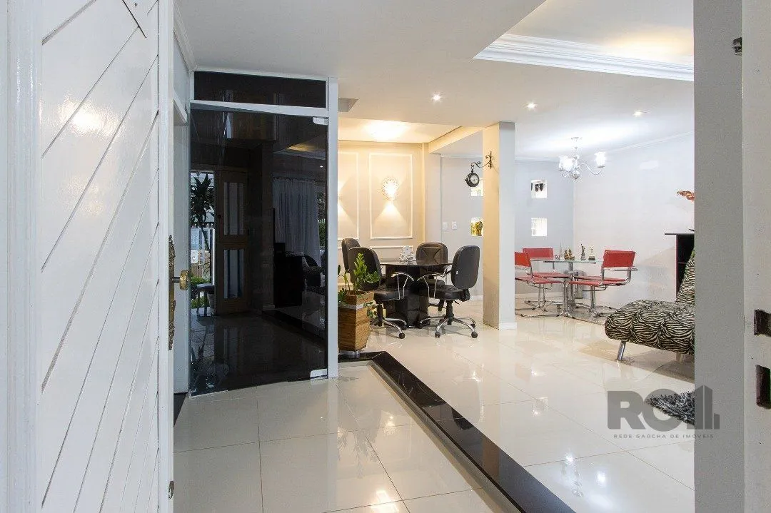 Casa, 3 quartos, 267 m² - Foto 4
