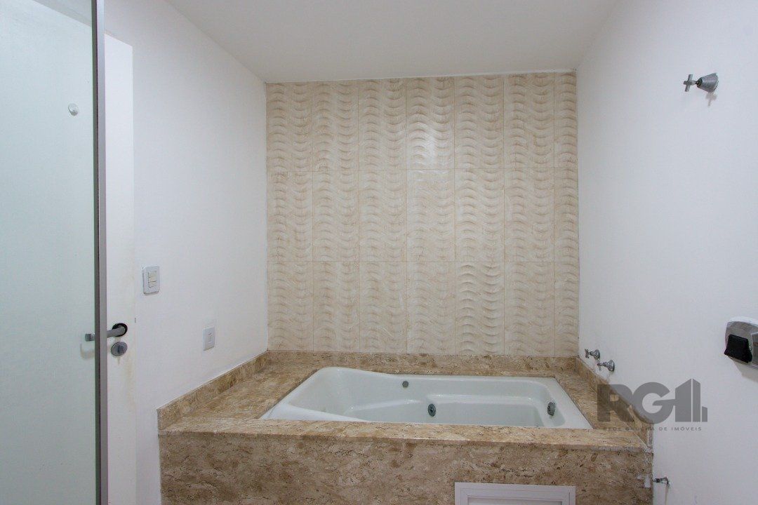 Casa à venda com 4 quartos, 347m² - Foto 56