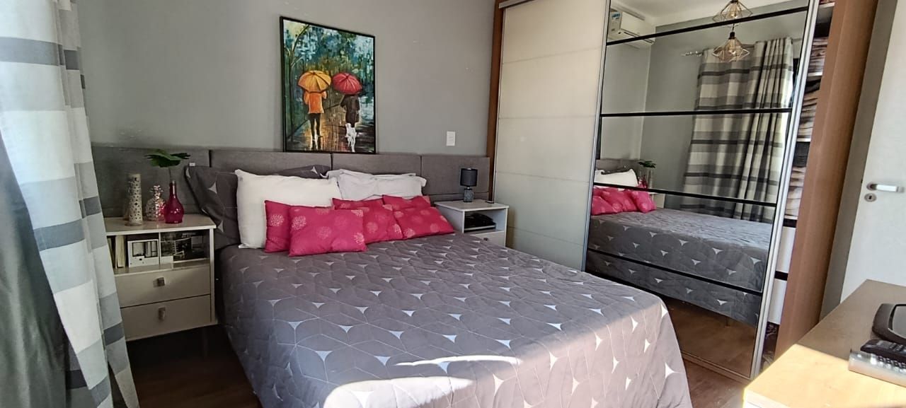 Casa à venda com 4 quartos, 180m² - Foto 14