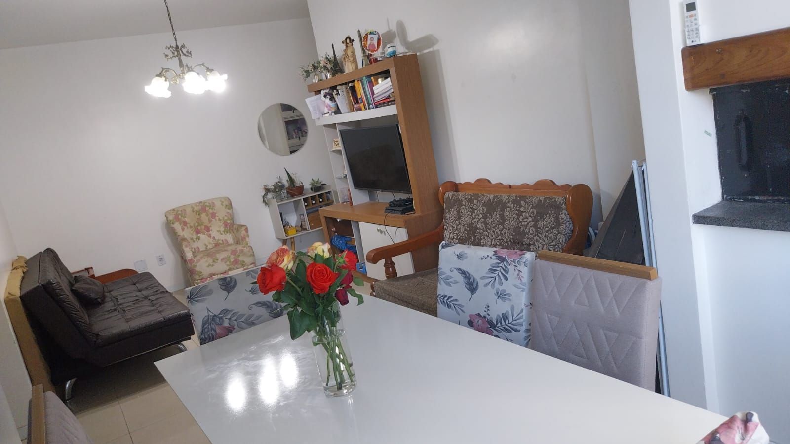 Apartamento à venda com 2 quartos, 67m² - Foto 3