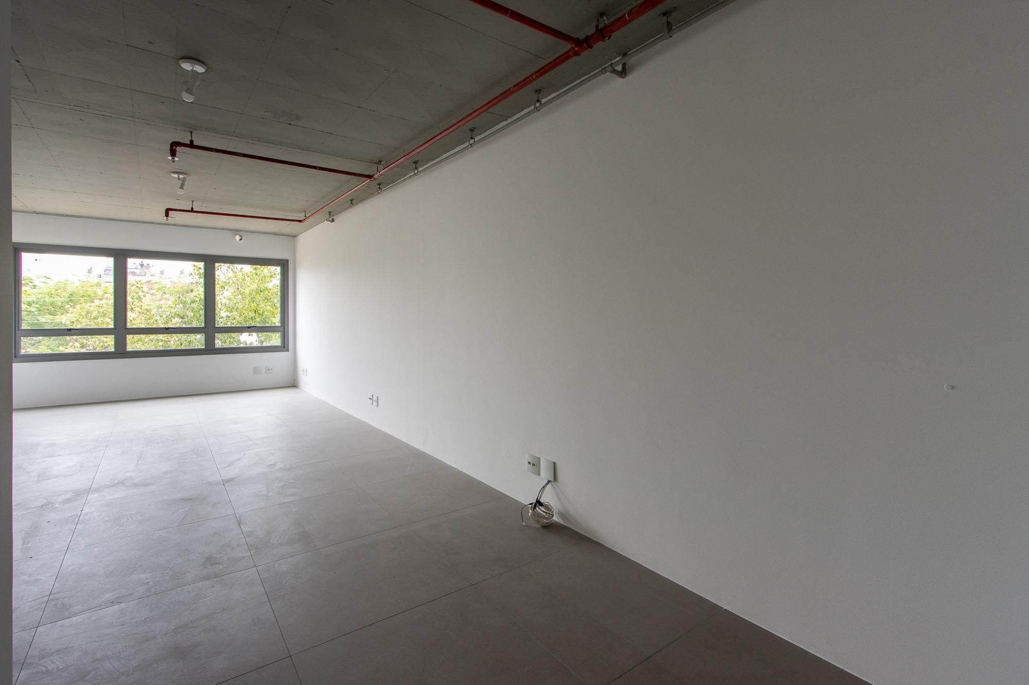 Conjunto/Sala para Venda - 118.74m², 0 dormitórios, São João